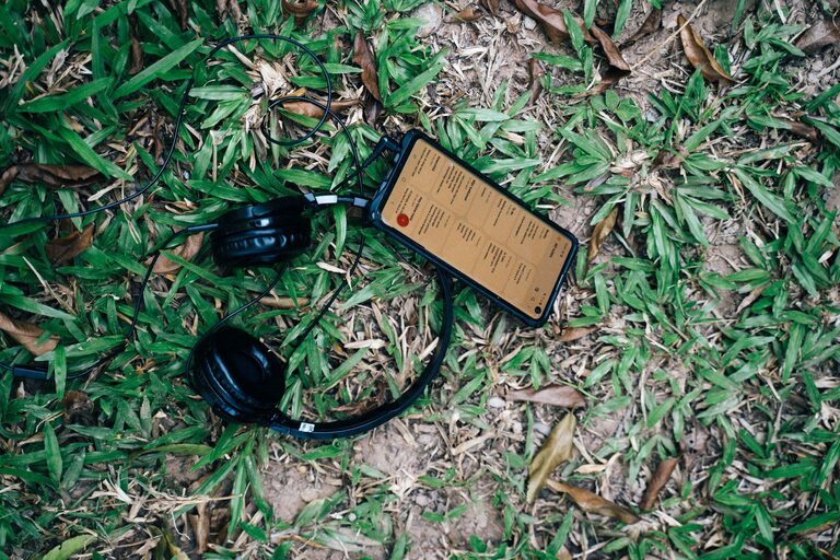 How to Create a Relaxing Playlist for Evenings